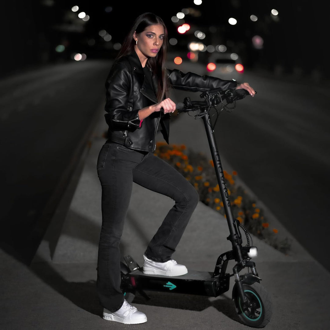 Scooter eléctrico para adultos Nova-PRO: Velocidad, Portabilidad y Seguridad